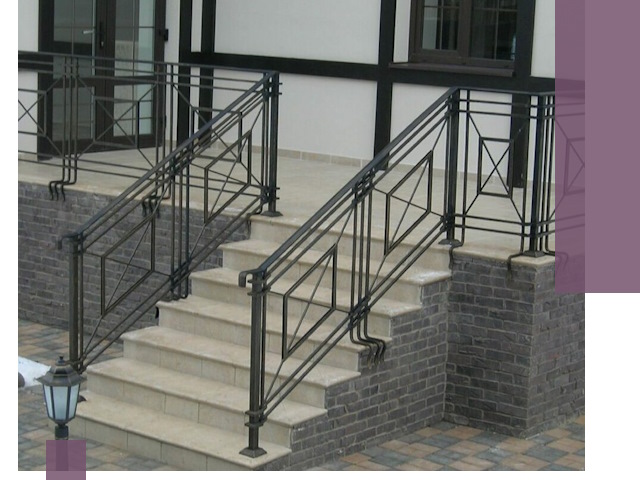 Перила для крыльца в Рыбинске — монтаж, изготовление и установка