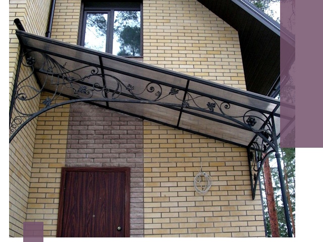 Односкатные козырьки из металла под ключ в Рыбинске